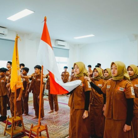 Kegiatan OSIS di Sekolah IIEC-RI